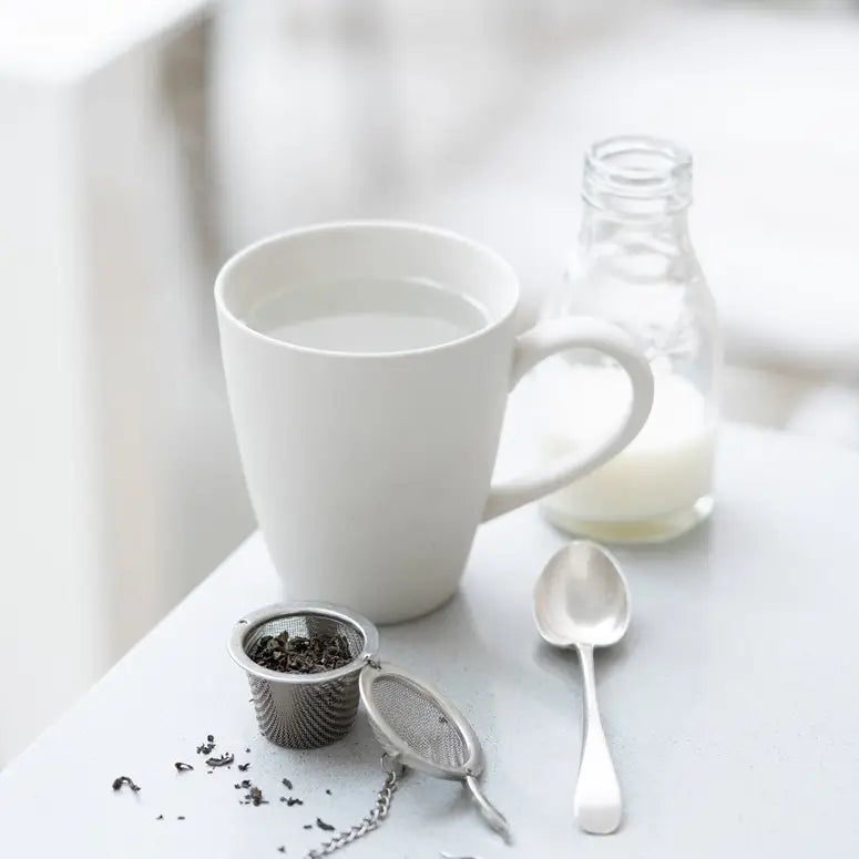 Metal tea infuser