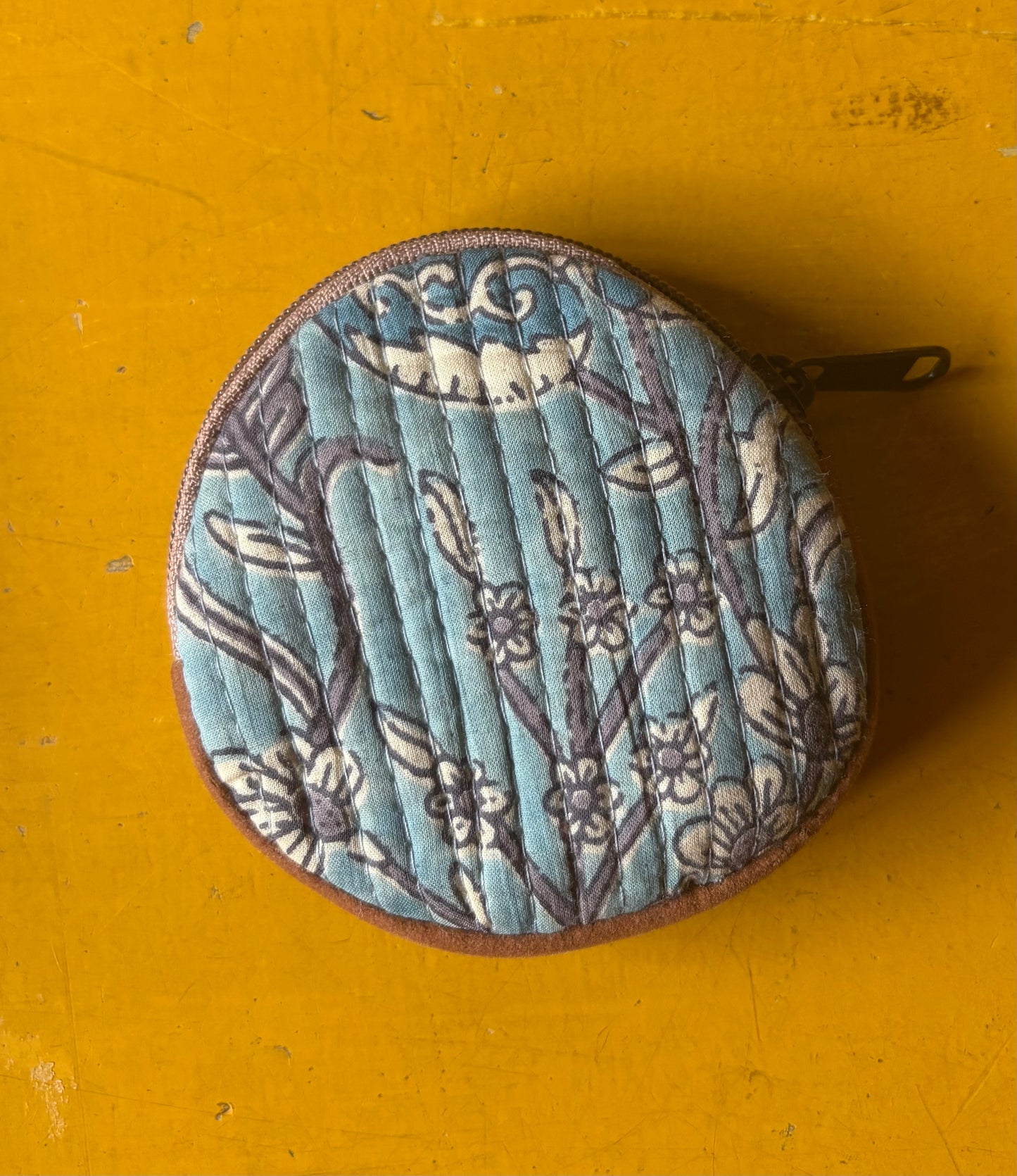 Round cotton purse