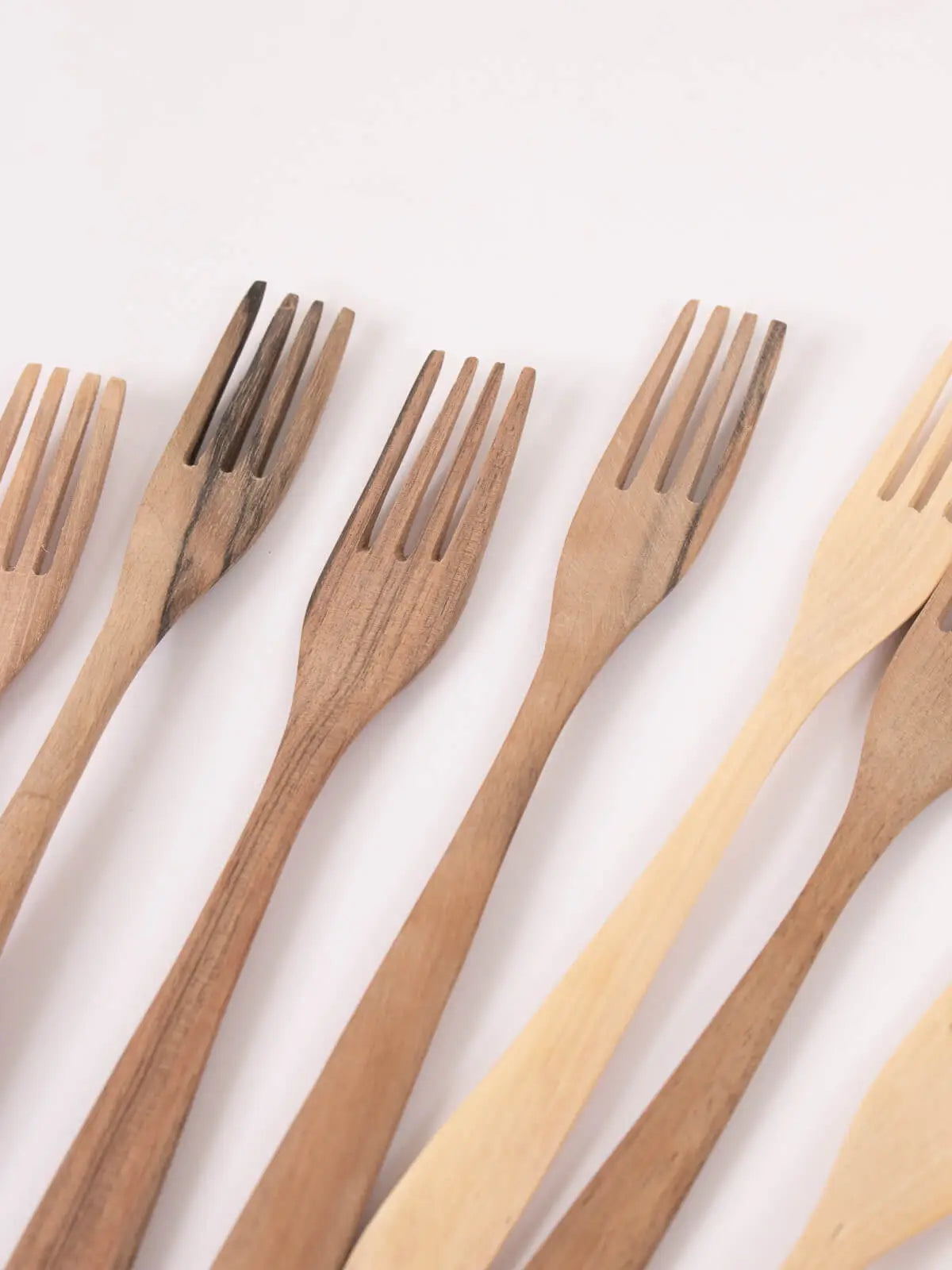 Walnut wooden cutlery