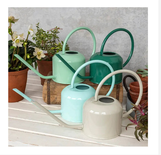Metal watering can