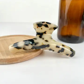 Large claw clip
