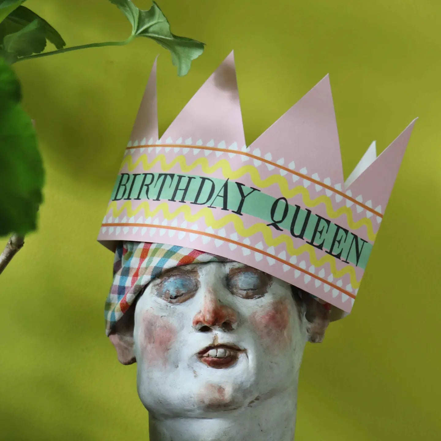 Birthday queen party hat card