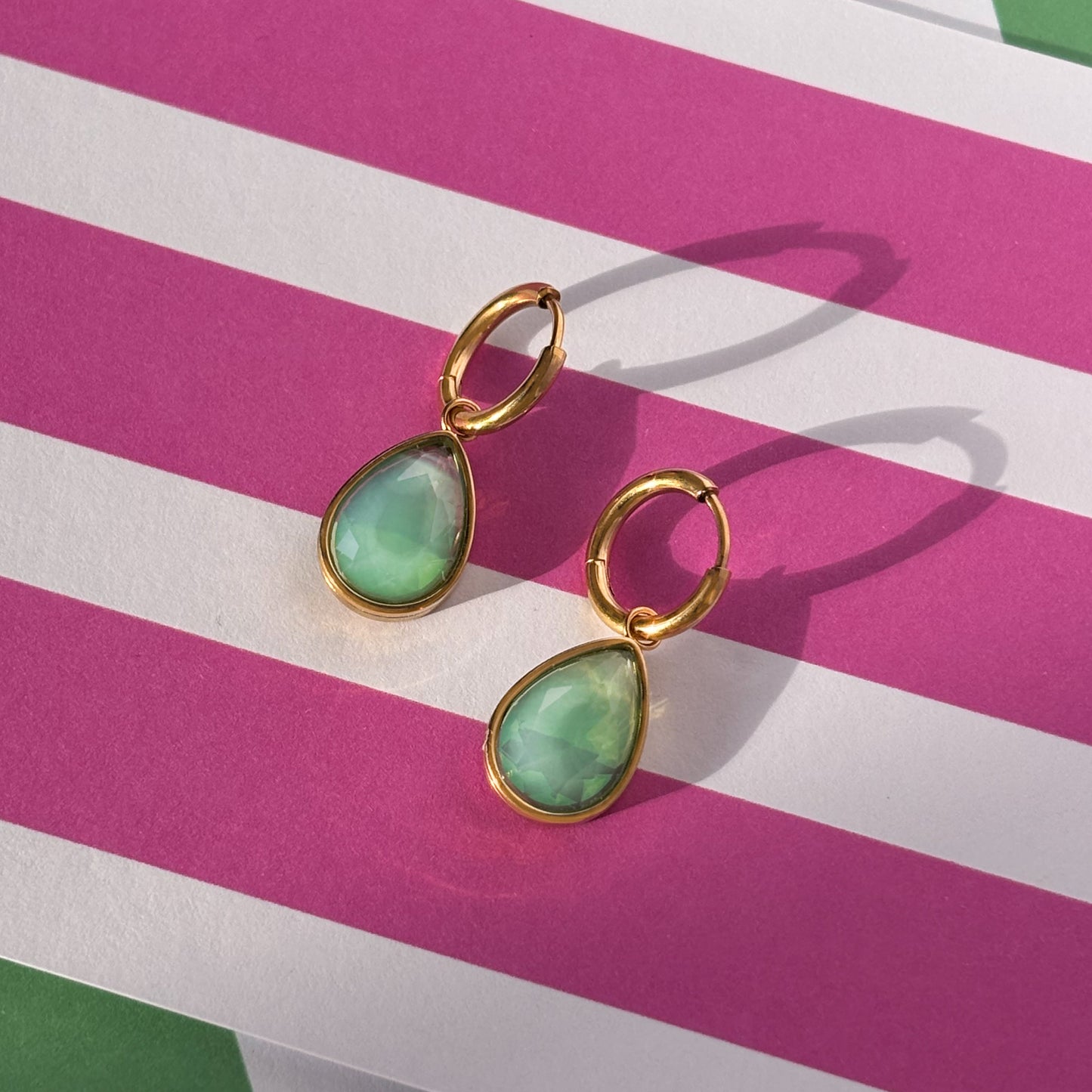 Teardrop hoop earrings