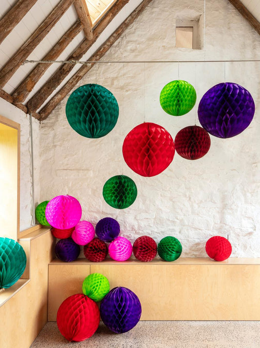 Large honeycomb globes