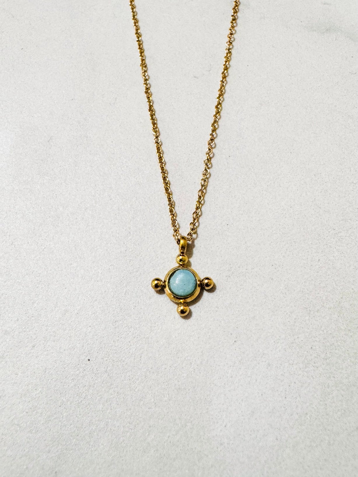 Mini stone pendant necklace