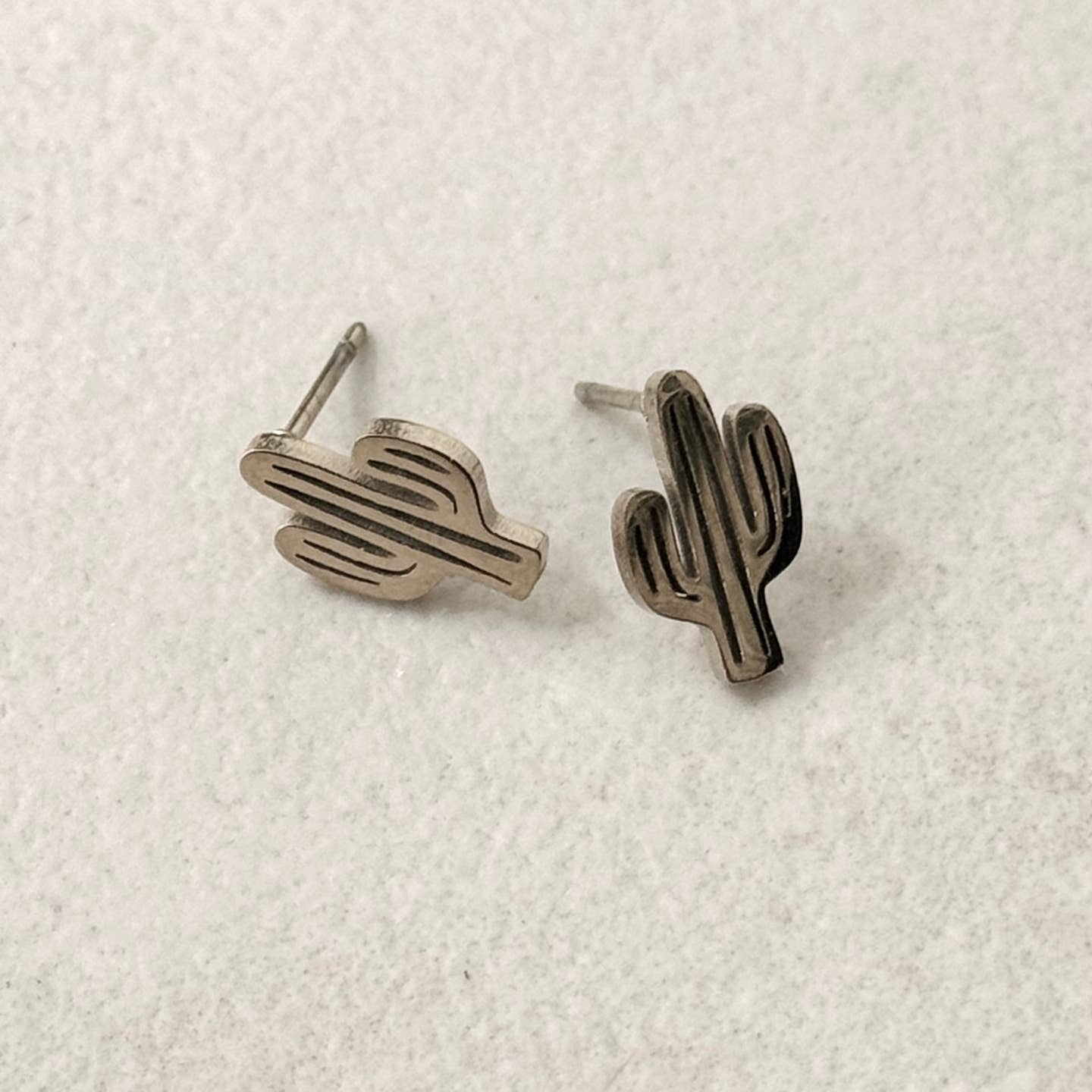 Mini cactus stud earrings
