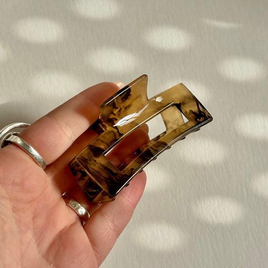 Small square claw clip