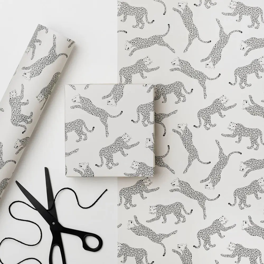 Serengeti leopard wrap