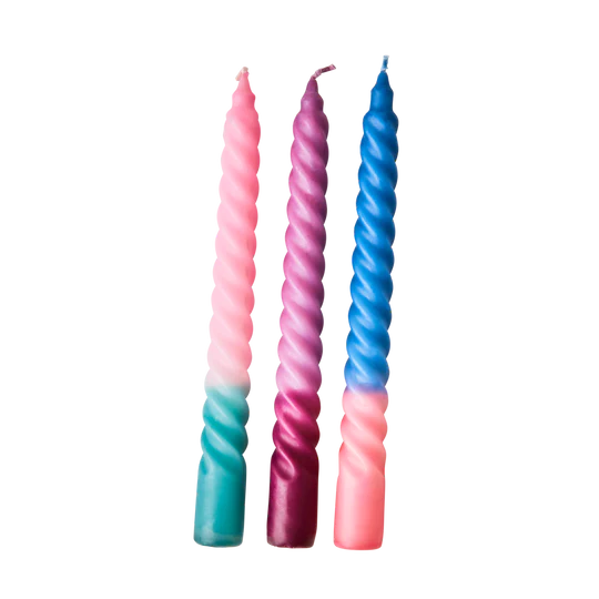 Single twisted candles