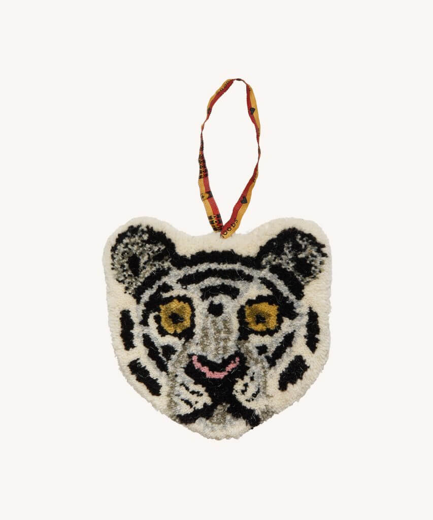 Animal head rug gift hangers