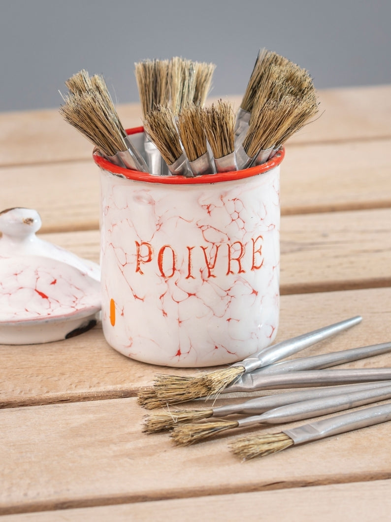 Small metal brush