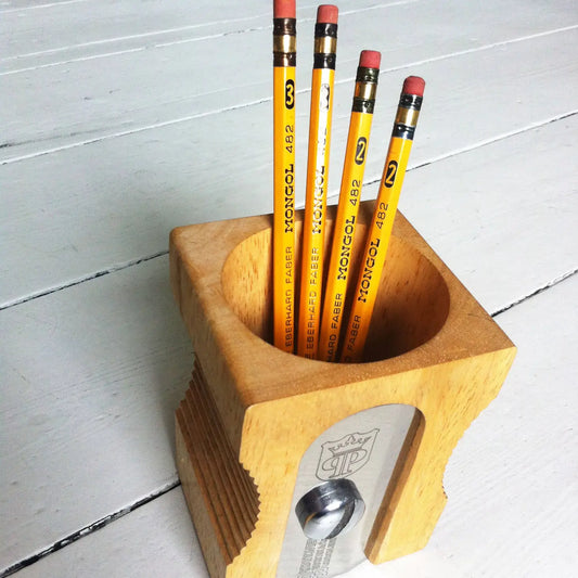 Pencil sharpener desk tidy