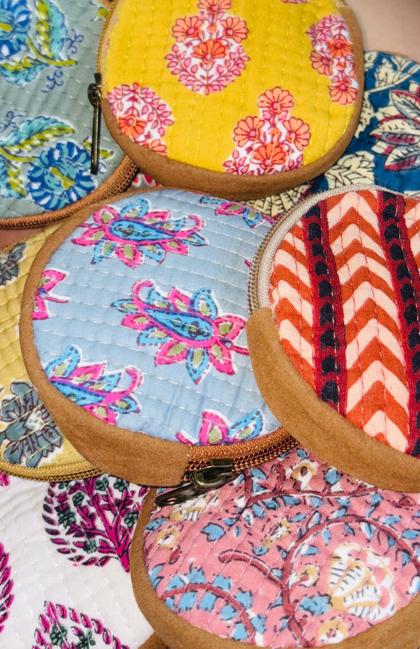 Round cotton purse