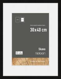 30x40cm Black Nielsen frame