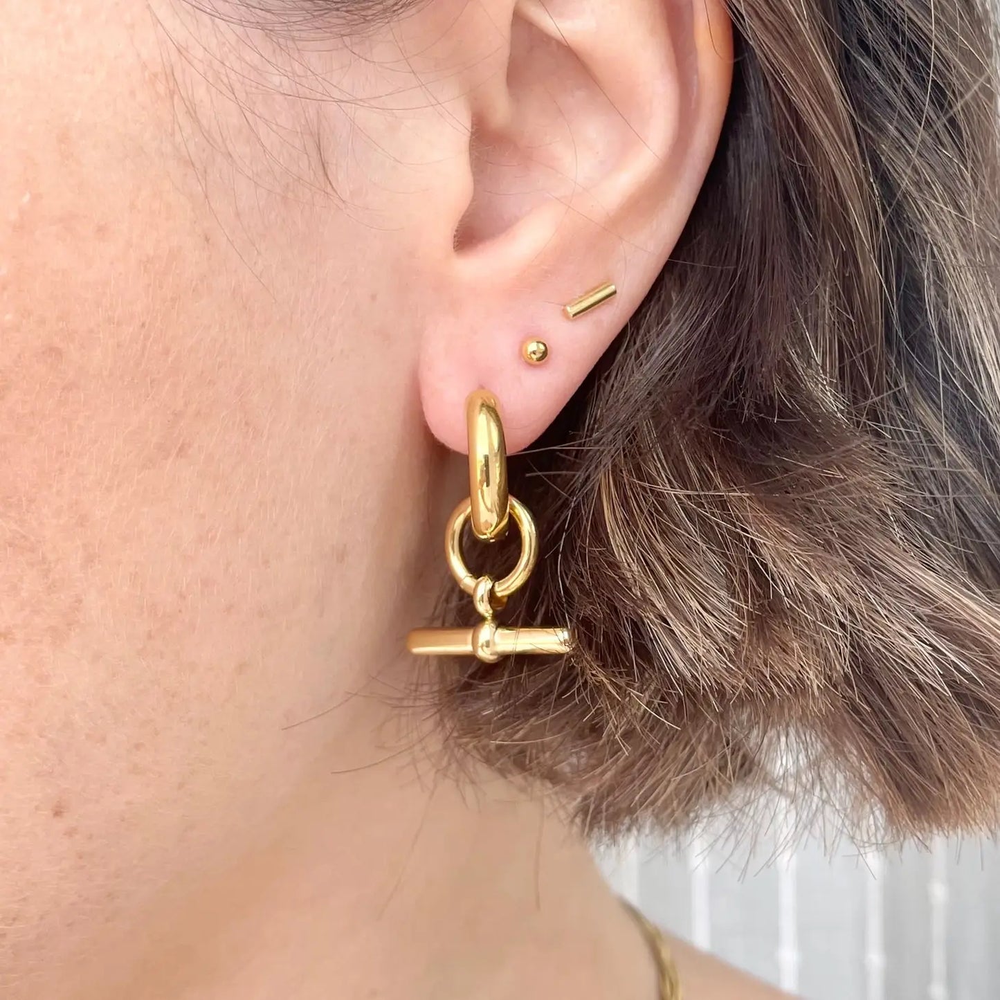 Gold bar hoop earrings