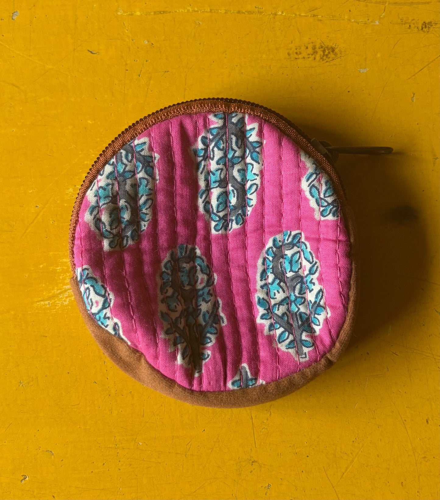 Round cotton purse
