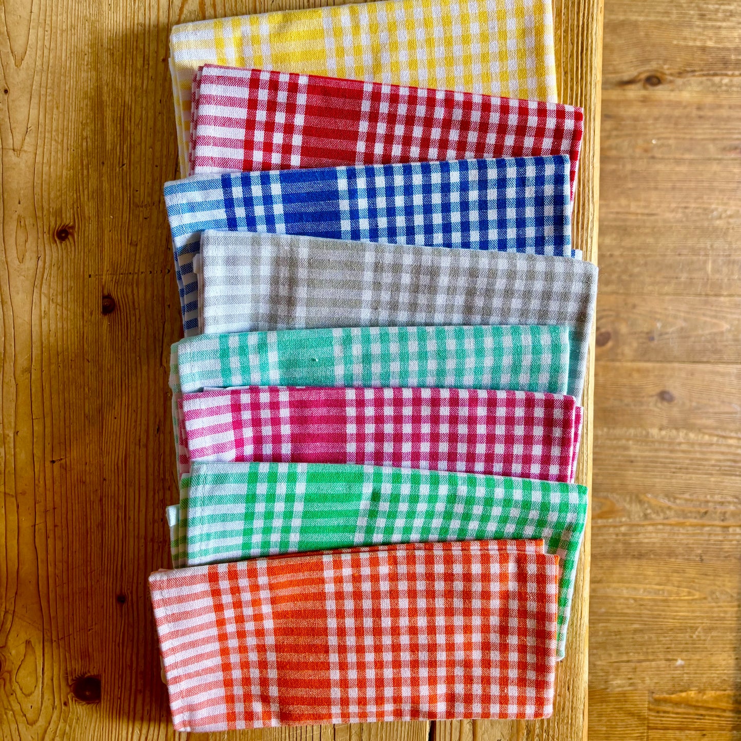 Cotton checked tea towel