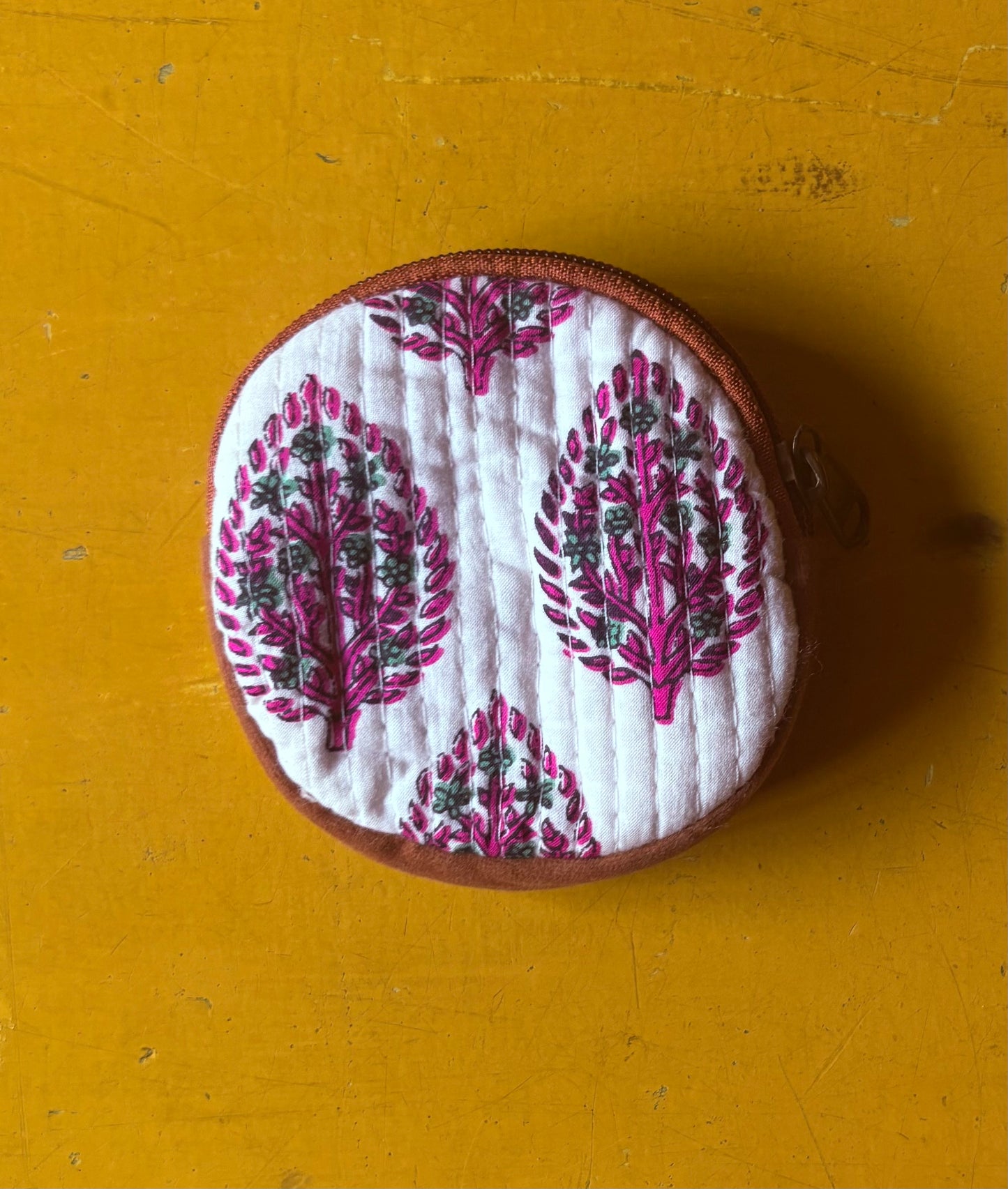 Round cotton purse