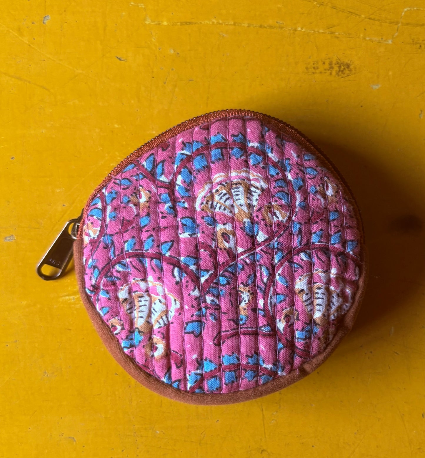 Round cotton purse