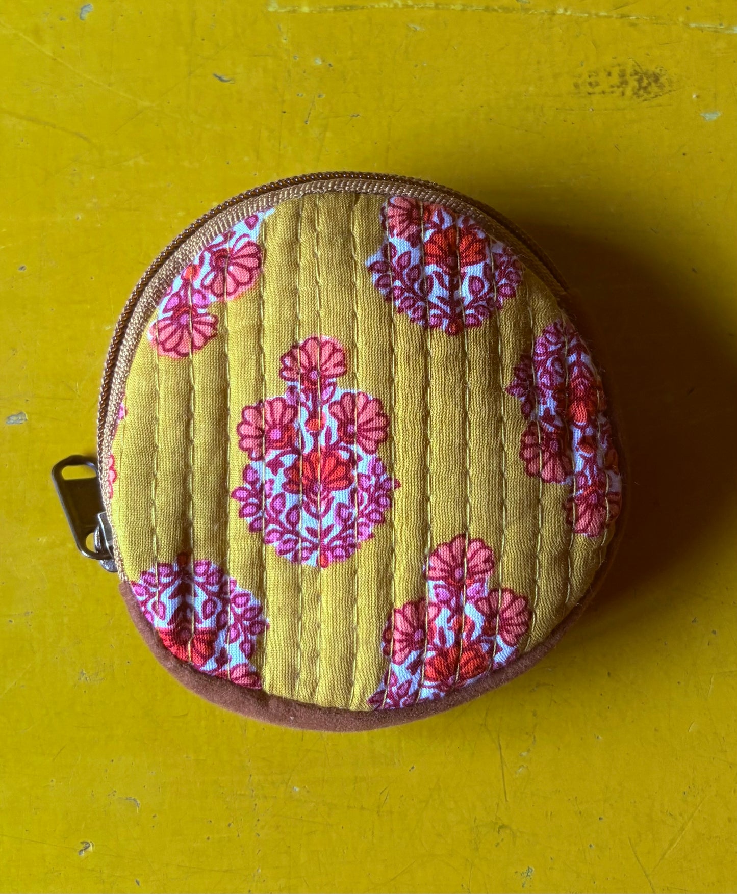 Round cotton purse