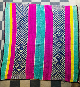 Peruvian frazada rug - No.26
