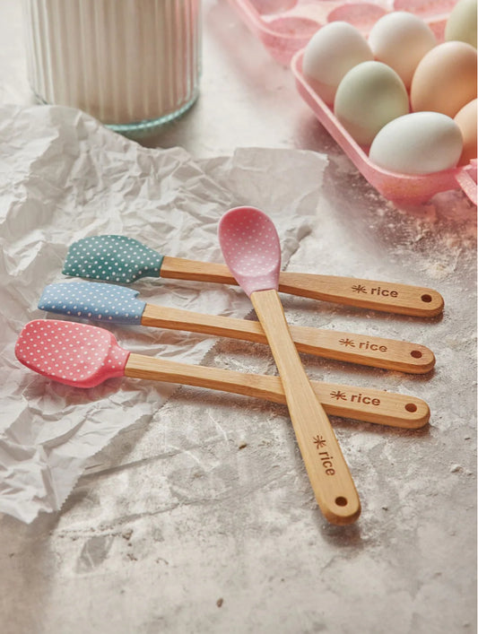 Spotty silicone scrapers
