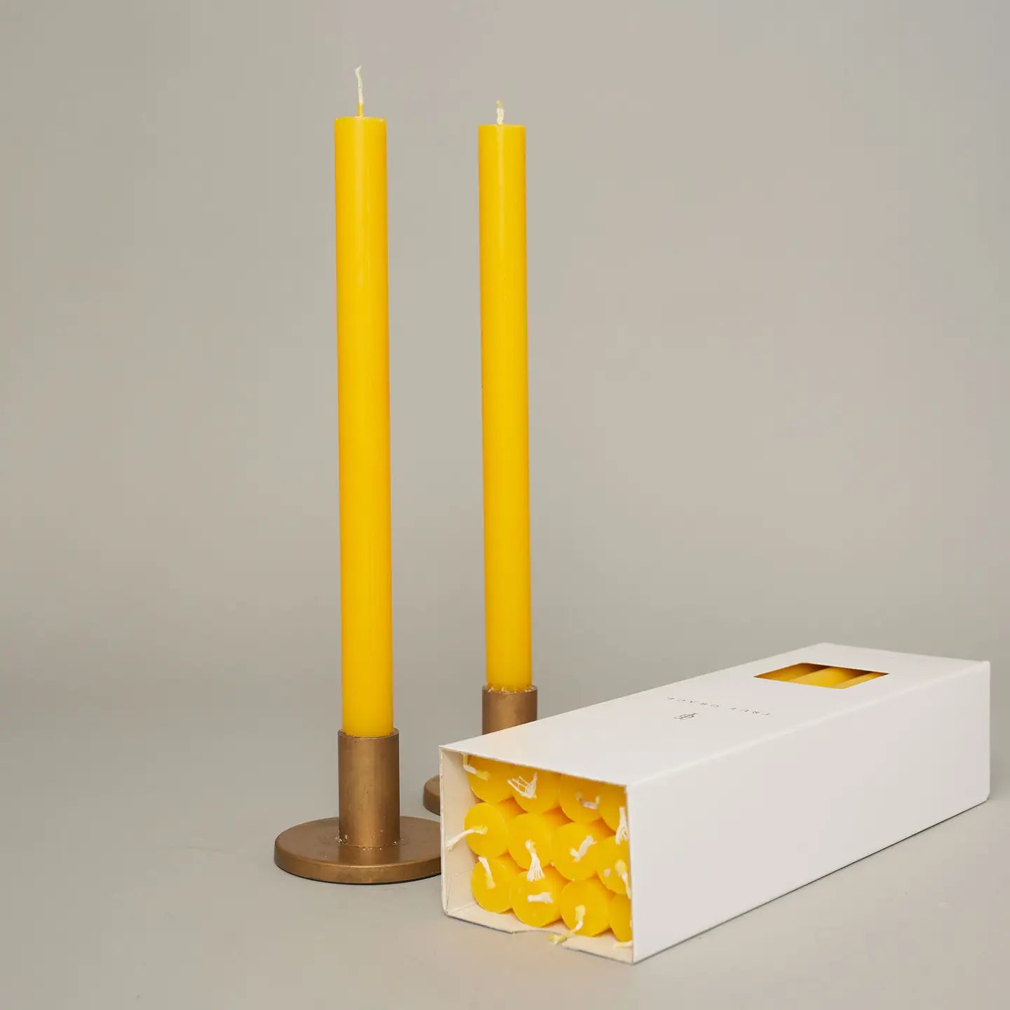 Long taper candle - 30cm