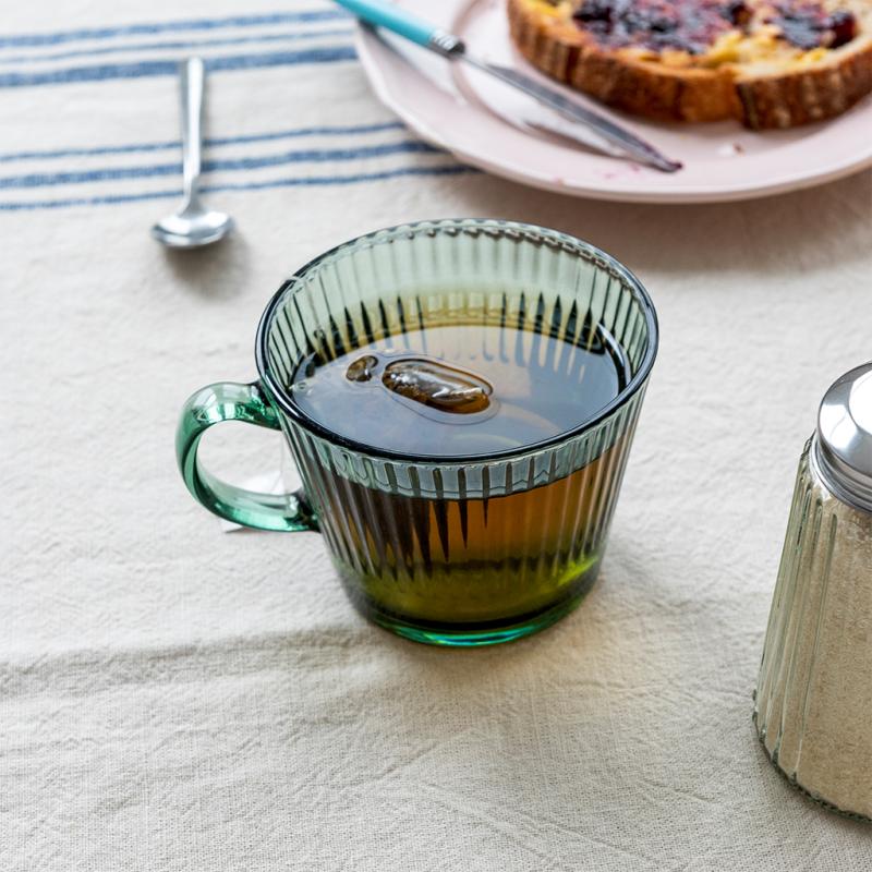 Ribbed glass mug
