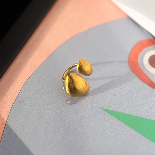 Double pebble adjustable ring