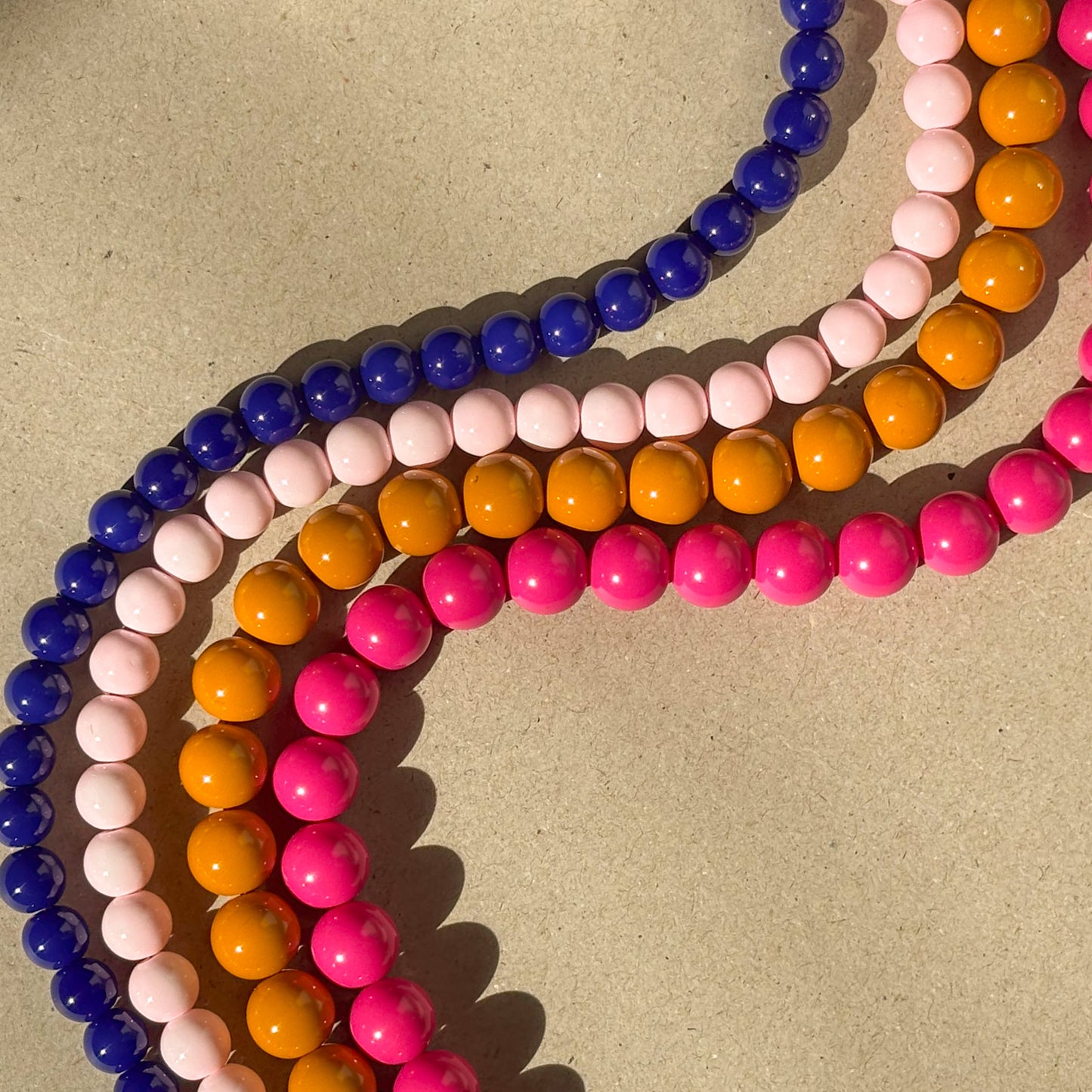 Plain bead toggle necklace
