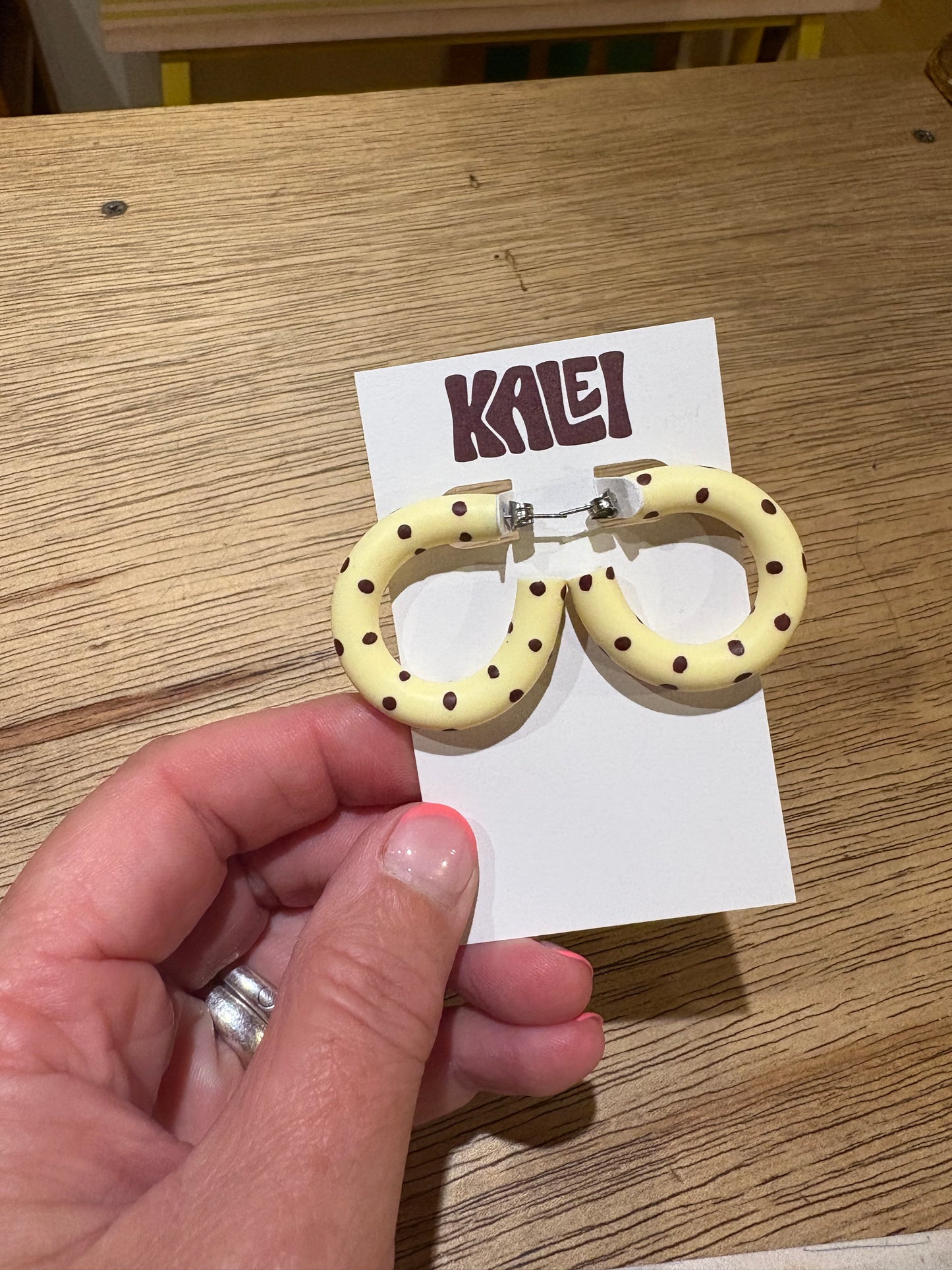 Small polka dot hoops - Kalei