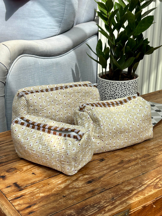 Indian cotton washbag - oatmeal with white paisley