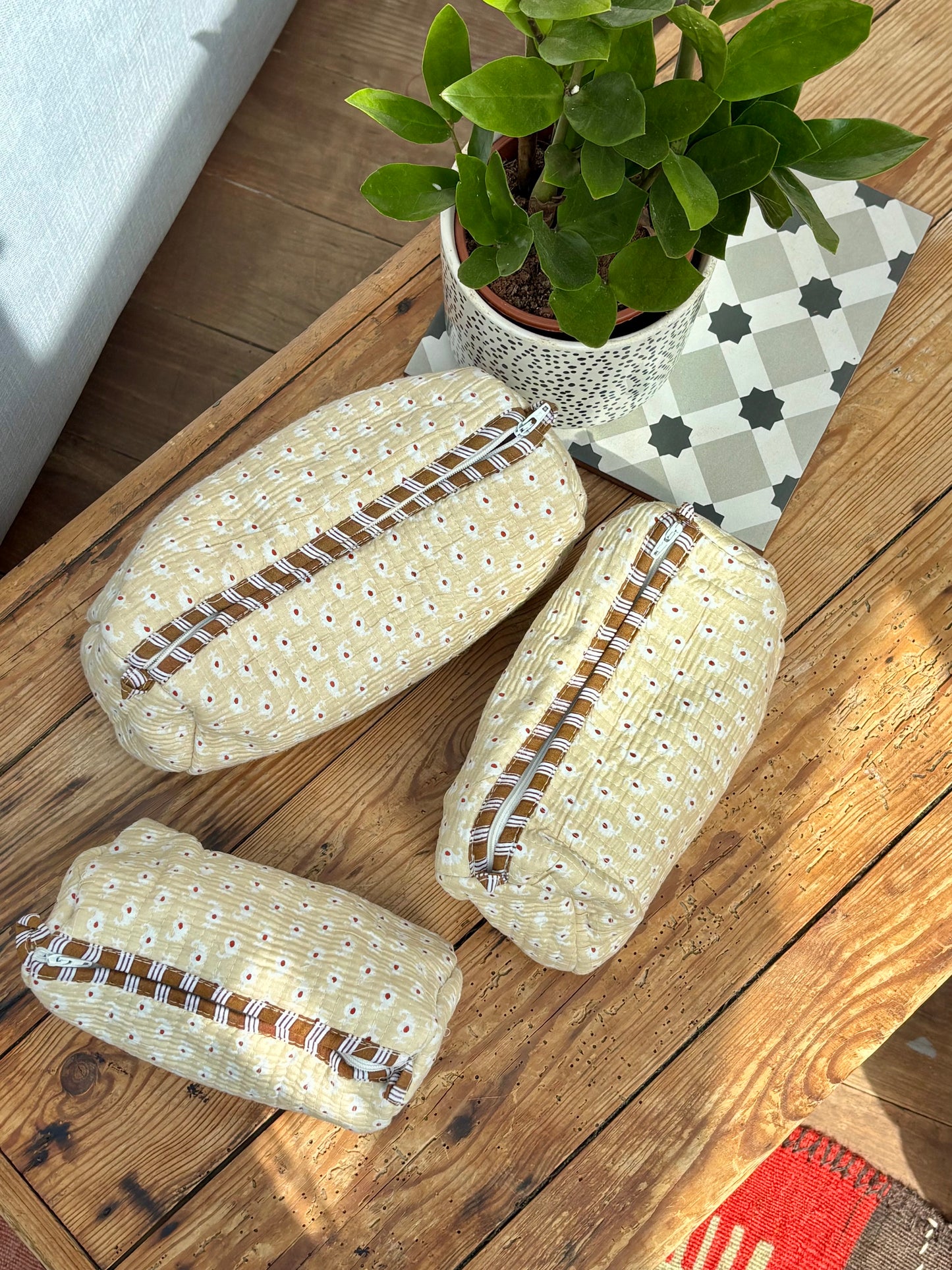 Indian cotton washbag - oatmeal with white paisley