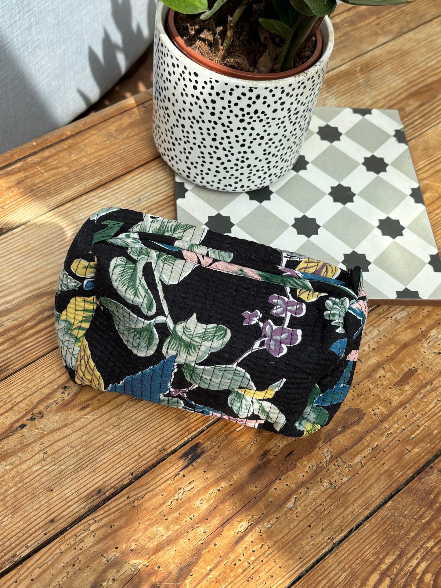 Indian cotton washbag - black botanical