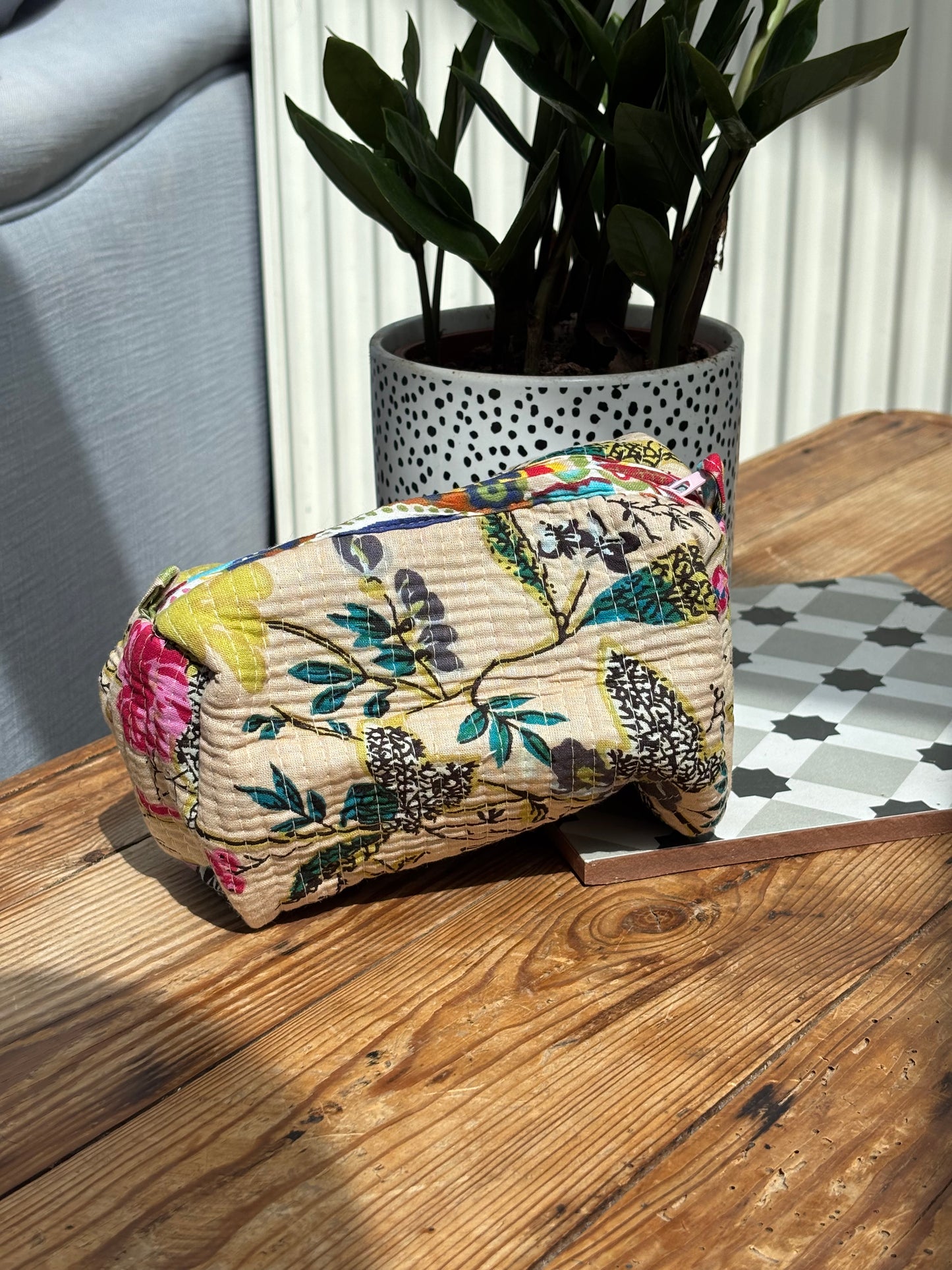 Indian cotton washbags - cream botanical