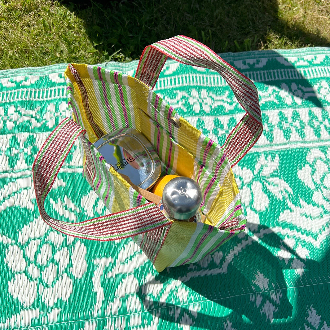 Woven lunch bag