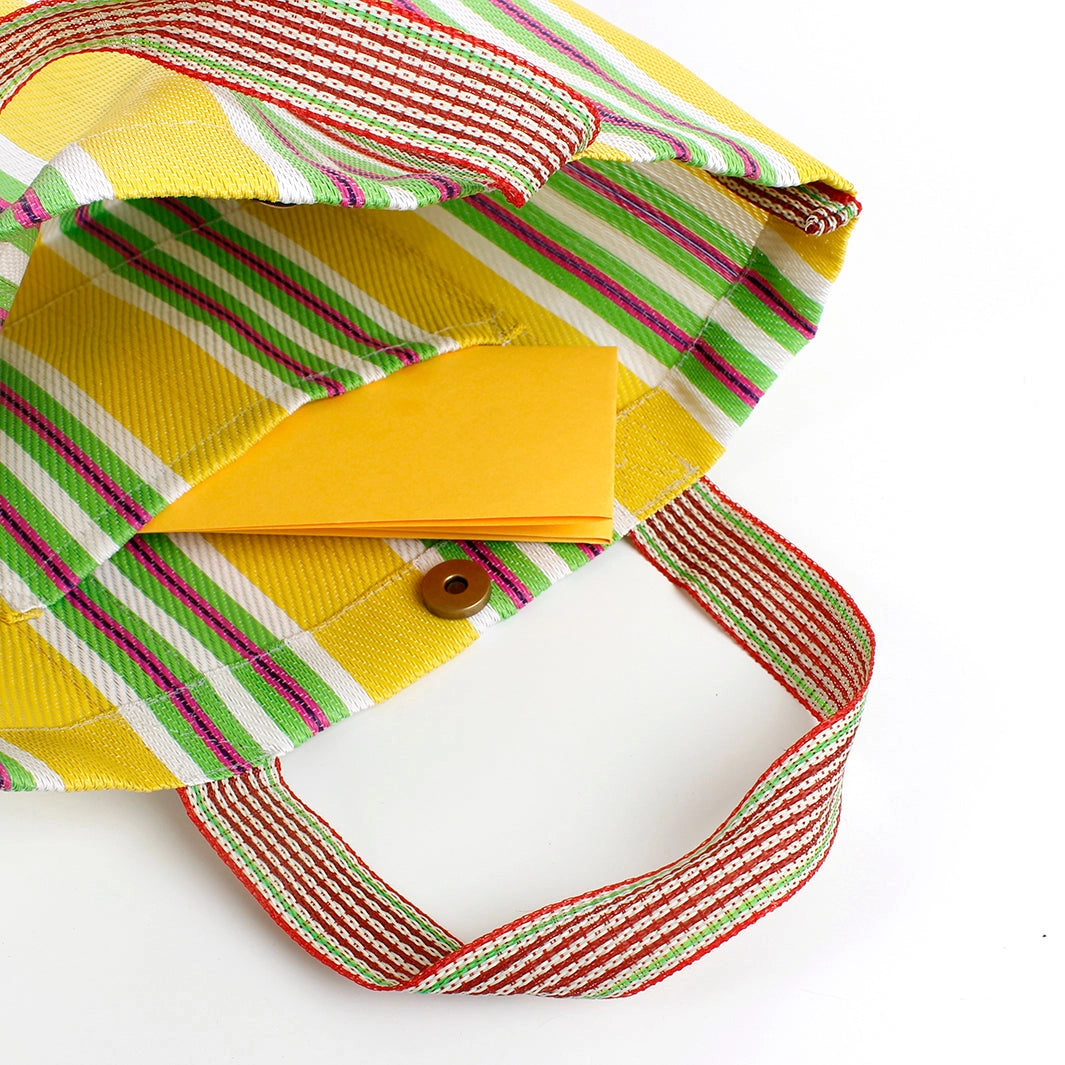 Woven lunch bag