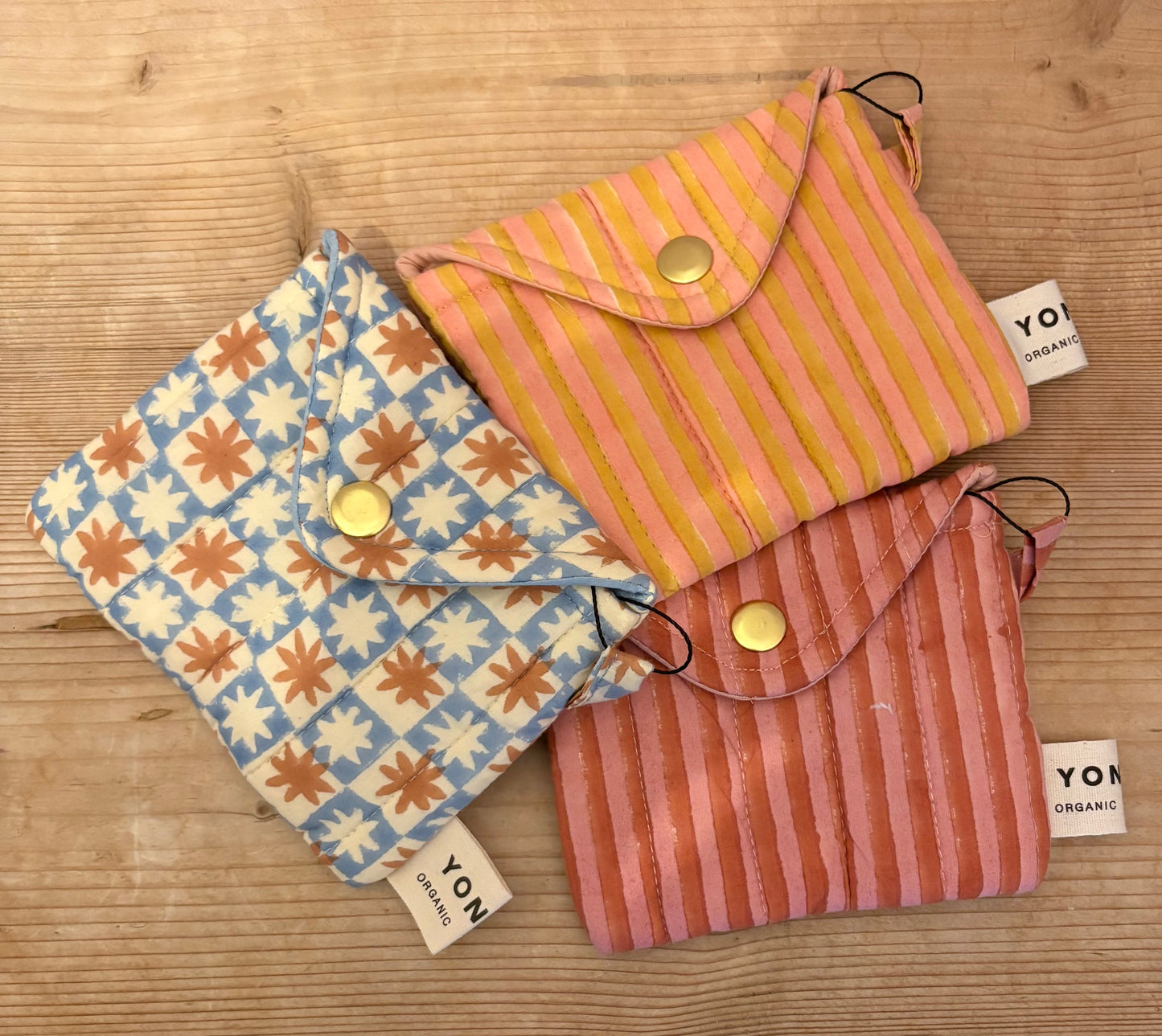 Quilted popper purse
