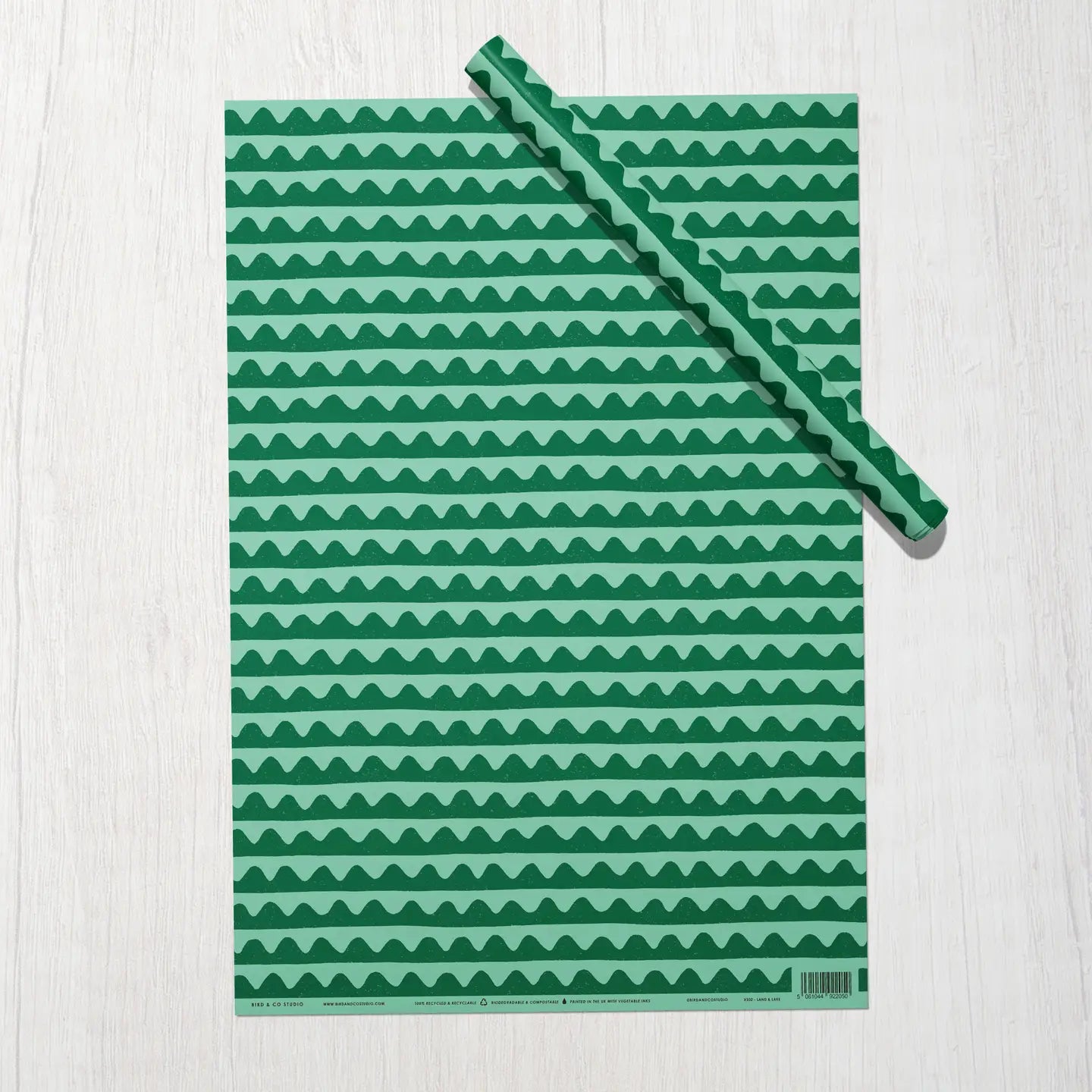 Green and turquoise waves wrap