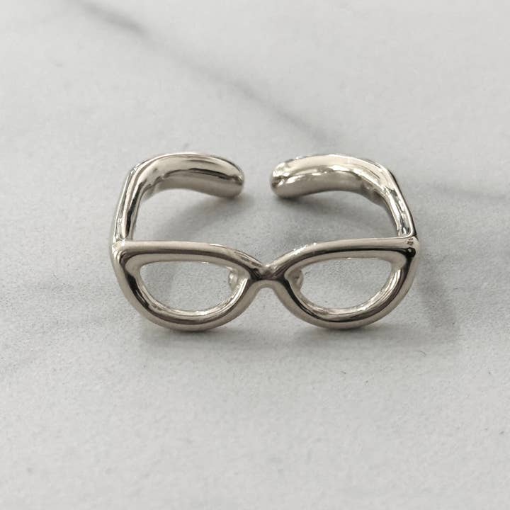 Glasses ring