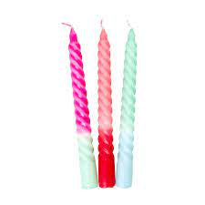 Single twisted candles