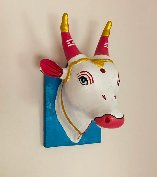 Large Indian cow head
